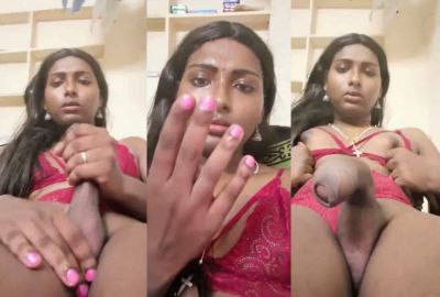 Watch cums Tamil shemale wanks her dick and Sexy
