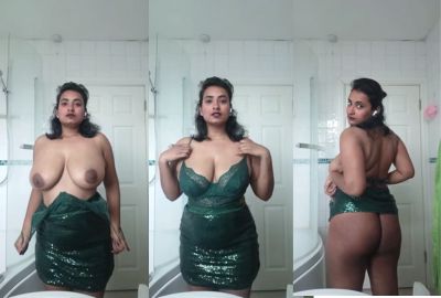 Watch ass nude lady strips to show her big boobs and Tamil