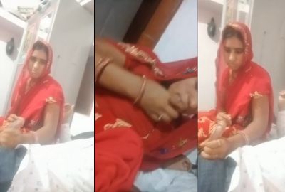 sex gives a handjob to young devar in Rajasthani Bhabhisa