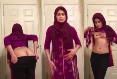Teen flaunts naked boobs Pakistan porn