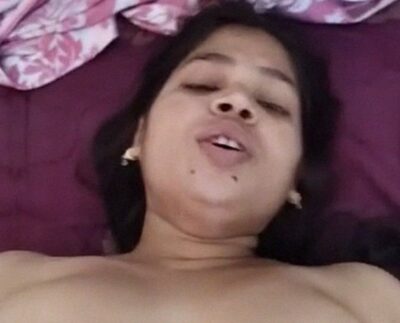 Guy rubbing dick on rubber Desi