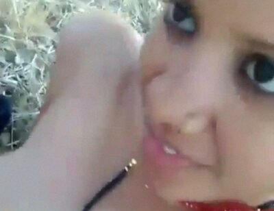 Ladki ki outdoor chudai Hairy chut wali video