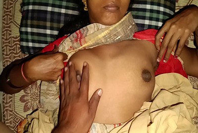 Husband eats wet pussy in desi porn