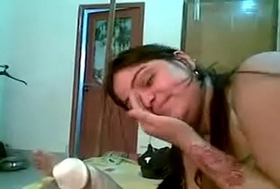 Lady bouncing on dick Indian sex video