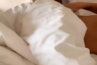 Famous Muslim actress having sex MMS video